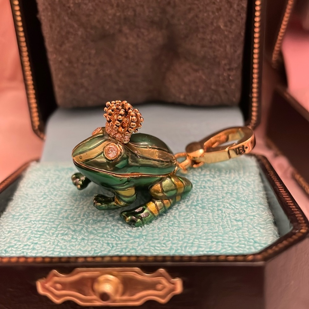 Vintage Juicy Couture frog charm retired YJRU0432 tagged box